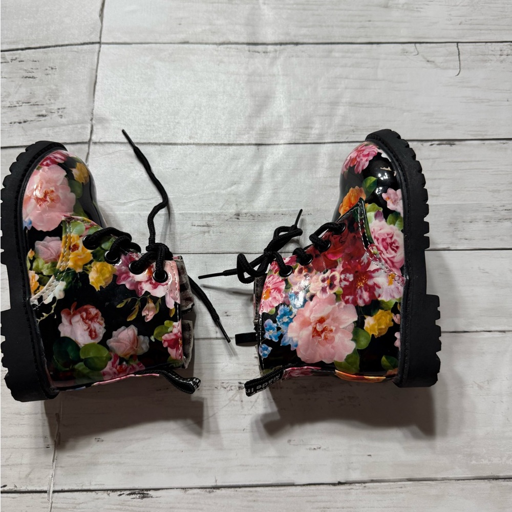 Source Unknown Black and Pink Floral Combat Boots - Picture 3 of 8
